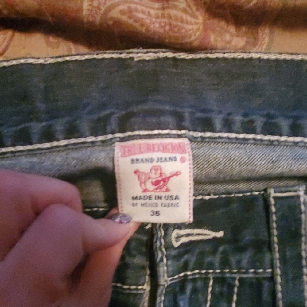 True Religion - Picture 2 of 3